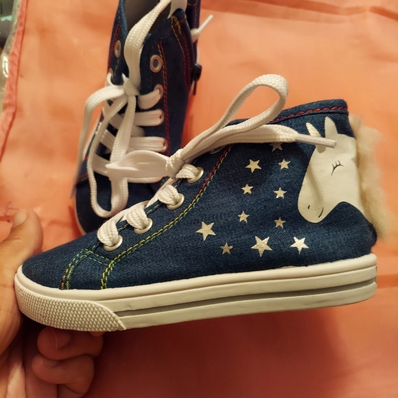 Carter's - Picture 5 of 6